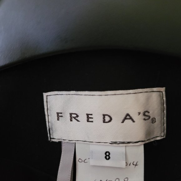 Freda's Long Black and Floral Jacket US 8 - Picture 2 of 12